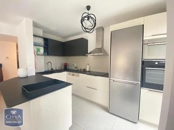 Appartement à louer 2 pièces 47.05m²