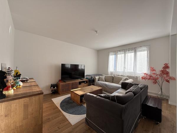 Appartement dans résidence avec ascenseur - 3 chambres