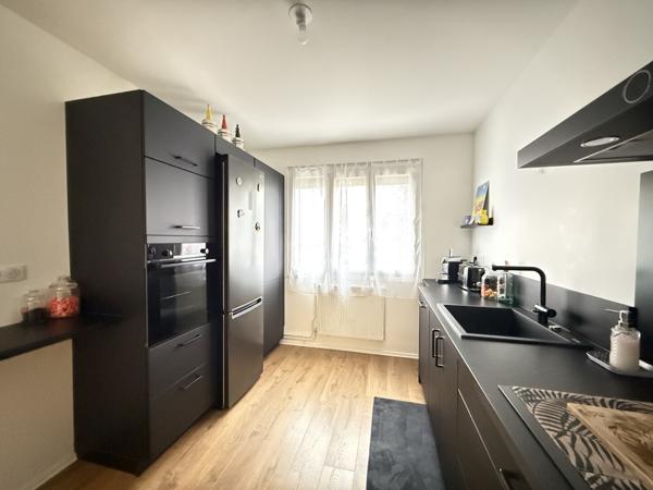 Appartement dans résidence avec ascenseur - 3 chambres