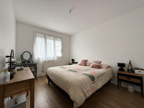 Appartement dans résidence avec ascenseur - 3 chambres