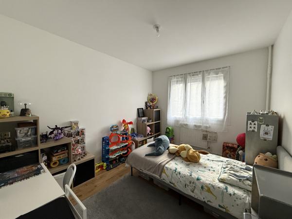 Appartement dans résidence avec ascenseur - 3 chambres