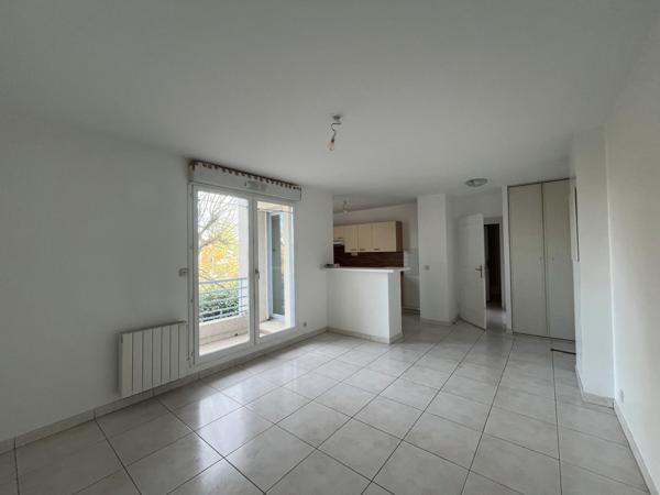 Superbe appartement type F2 d'une superficie de 44,49m² avec balcon et box