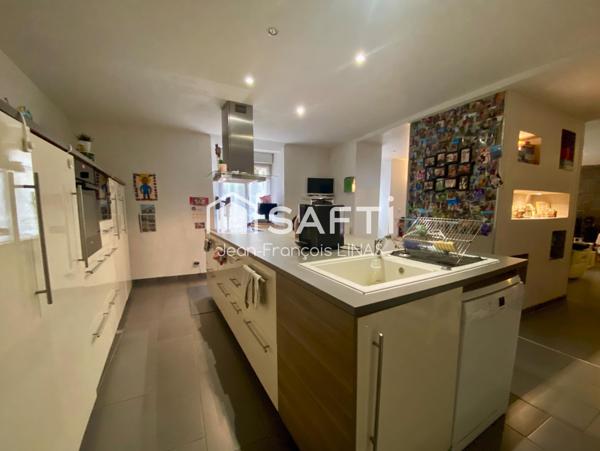 Maison de ville louée en hyper centre-ville et entièrement rénovée en 2015