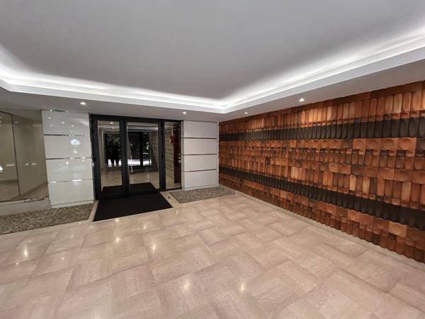 Appartement 2 pièce(s) 1 chambre(s) 72.33 m²