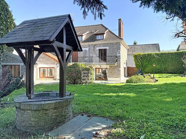 Maison à vendre à  Etampes 9 pièce(s) 280m²