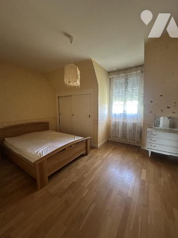 Au cœur de la ville maison 170 m²