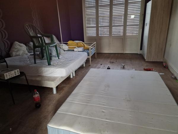 Immeuble à vendre proche EPINAL (88) Ensemble immobilier T10 à rénover avec dépendances / 1172 m2 de terrain