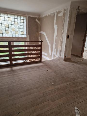 Immeuble à vendre proche EPINAL (88) Ensemble immobilier T10 à rénover avec dépendances / 1172 m2 de terrain