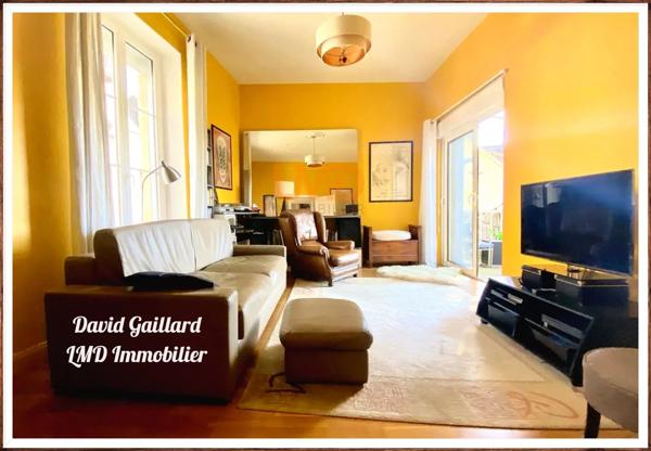 Maison de bourg - T5 - Cour- Proche Commodités -