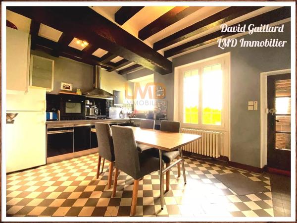 Maison de bourg - T5 - Cour- Proche Commodités -