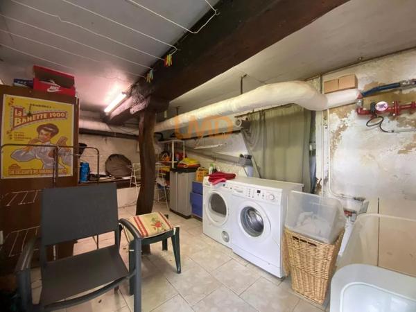 Maison de bourg - T5 - Cour- Proche Commodités -