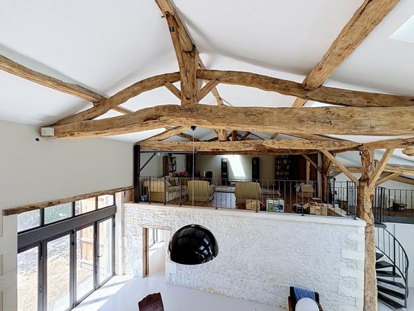 SECTEUR BARBEZIEUX Ancien moulin restauré sur plus de 7 hectares