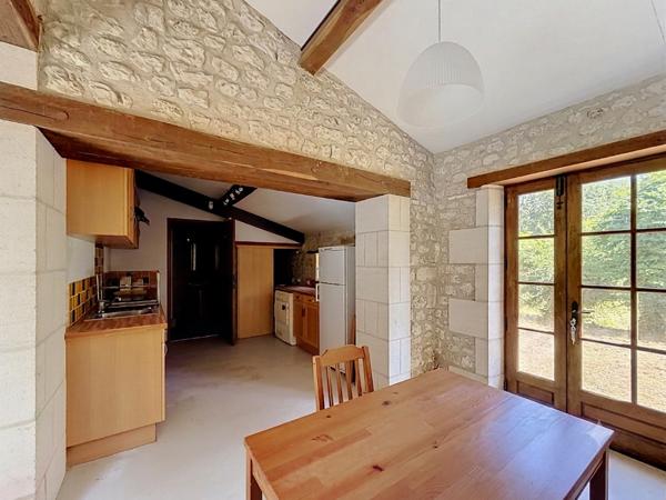 SECTEUR BARBEZIEUX Ancien moulin restauré sur plus de 7 hectares