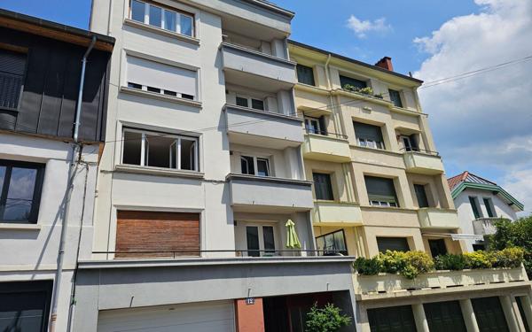 Appartement à vendre    3 pièces • 74,84 m2 Saint-Étienne