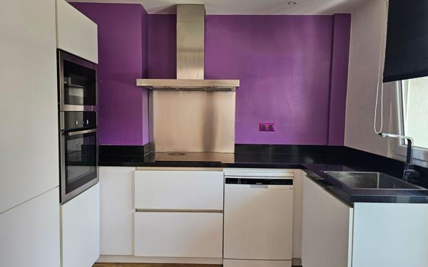 Appartement à vendre    3 pièces • 74,84 m2 Saint-Étienne