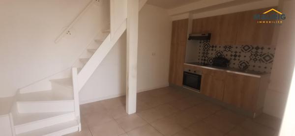 Appartement avec terrasse à louer 430 € par mois à Sainte-Bazeille