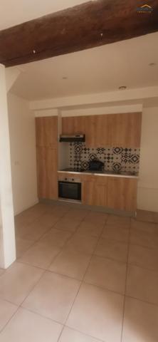 Appartement avec terrasse à louer 430 € par mois à Sainte-Bazeille