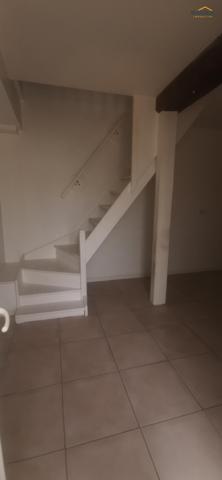 Appartement avec terrasse à louer 430 € par mois à Sainte-Bazeille