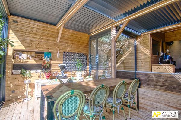 Le Chesnay Rocquencourt - Maison 8 pièces 327 m² au sol sur parcelle de 718 m² avec piscine et double garage automatisé €1 890 000 ** - Référence 27468
