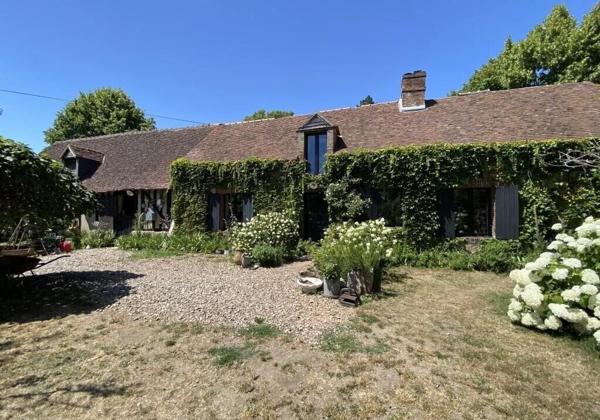 Verneuil sur avre Fermette 3 chambres avec dépendances