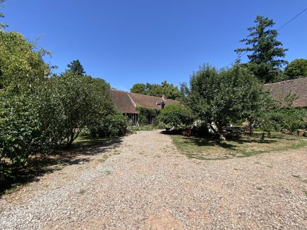 Verneuil sur avre Fermette 3 chambres avec dépendances