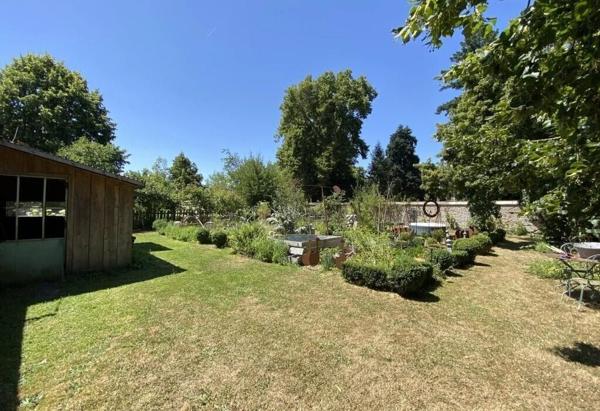 Verneuil sur avre Fermette 3 chambres avec dépendances