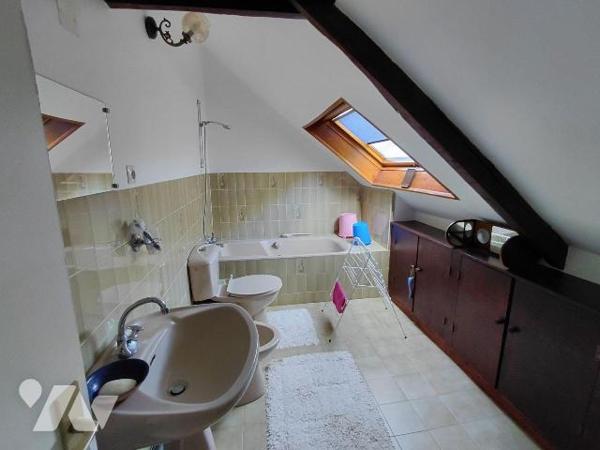 EN EXCLUSIVITÉ CHEZ VOTRE NOTAIRE
Maison en pierre à vendre à Langoëlan (56160) - Morbihan

...