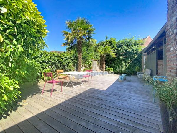 MASION DE VILLE 260M² AVEC GARAGE ET GRANDE TERRASSE WASQUEHAL