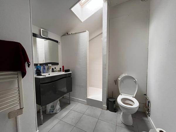 ANGERS HYPER CENTRE - APPARTEMENT T2 NON MEUBLÉE