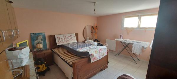 Maison à vendre 6 pièces à Fontenay le Comte (85) avec terrain à bâtir