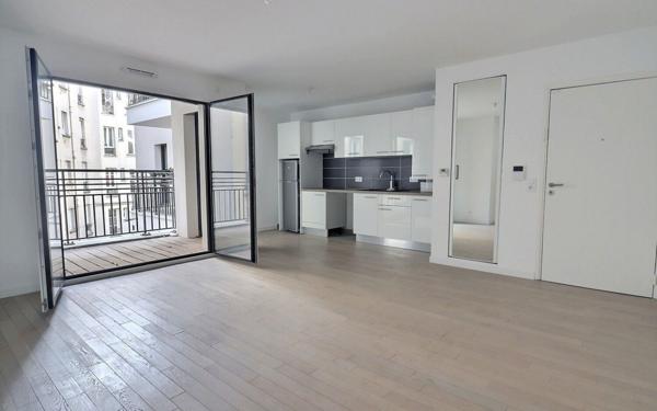 Appartement à vendre    3 pièces • 61,04 m2 Paris 20