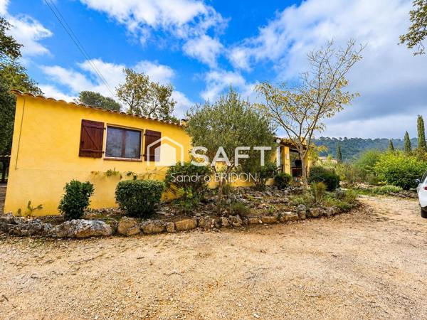 villa de plain pied avec joli jardin