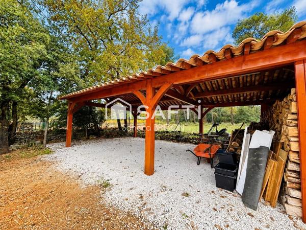 villa de plain pied avec joli jardin
