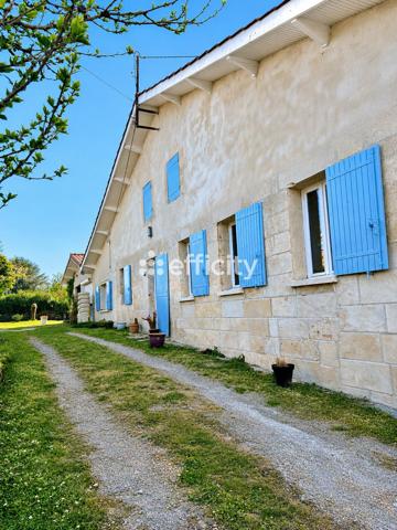 Maison
         6 pièces
        - 165 m² Exclusivité 190 000 € *