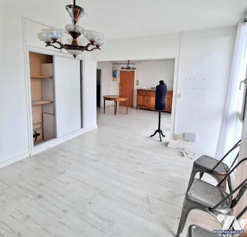 WATTRELOS type 2 avec balcon, cave et parking