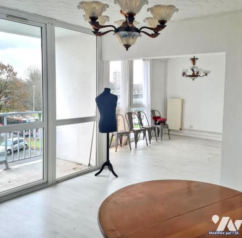 WATTRELOS type 2 avec balcon, cave et parking