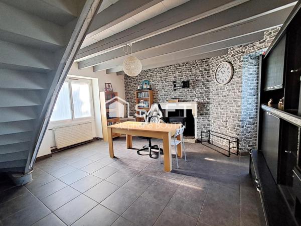 Maison Pierre 145m² - Grand Terrain 2585m² – Pompe à chaleur -  Puits