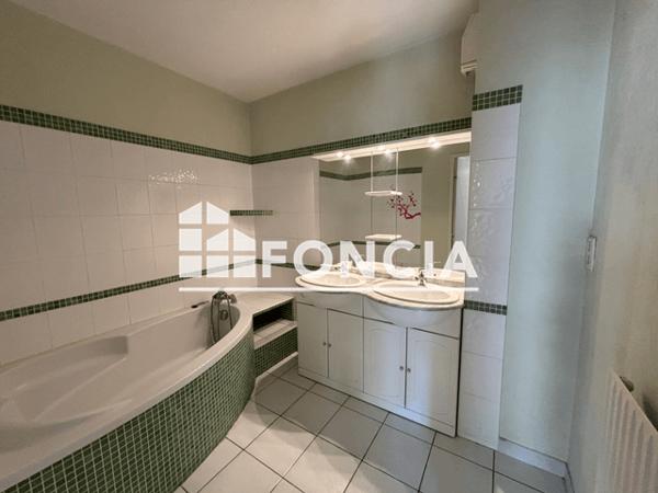 Location Appartement 3 pièces 67.72 m² - Agen 47000