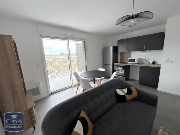 Appartement à louer 2 pièces 47m² Cholet (49300)