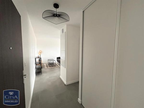 Appartement à louer 2 pièces 47m² Cholet (49300)