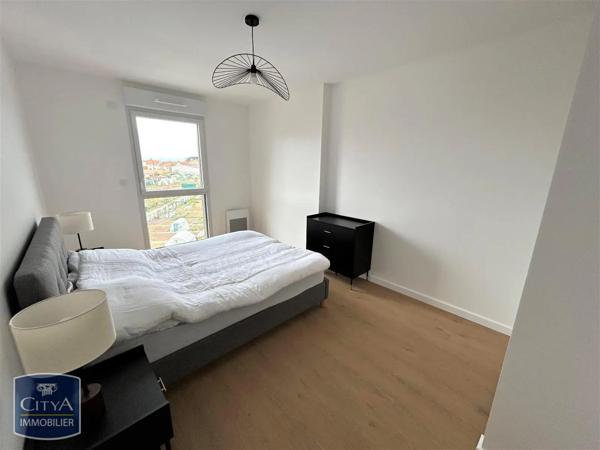 Appartement à louer 2 pièces 47m² Cholet (49300)