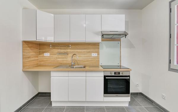 PAMIERS - A LOUER - BEL APPARTEMENT T1 BIS REZ-DE-CHAUSSEE