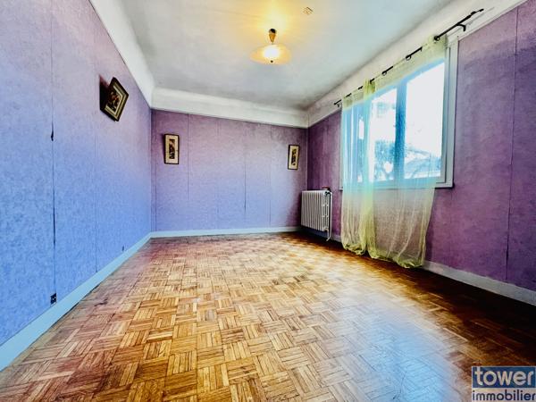 Maison
                                                                                                                                                                                                                                                                                                                        4 pièce(s)                                                                                                                                                                                                          3 chambre(s)                                                                                                                                                                                                          85  m²