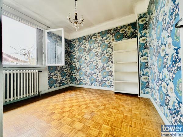 Maison
                                                                                                                                                                                                                                                                                                                        4 pièce(s)                                                                                                                                                                                                          3 chambre(s)                                                                                                                                                                                                          85  m²