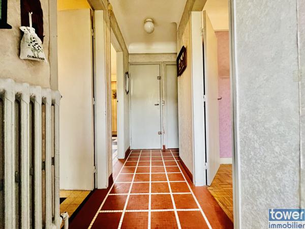 Maison
                                                                                                                                                                                                                                                                                                                        4 pièce(s)                                                                                                                                                                                                          3 chambre(s)                                                                                                                                                                                                          85  m²