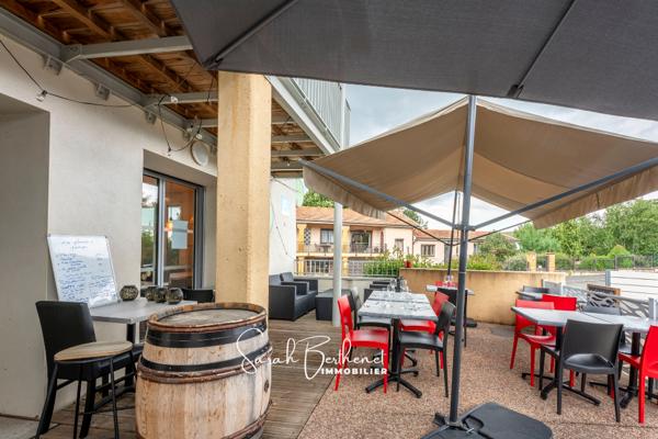 Fonds De Commerce - 53 m²