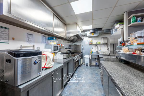 Fonds De Commerce - 53 m²