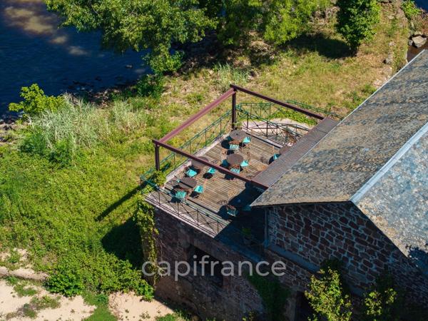 PROPRIÉTÉ D’EXCEPTION EN BORD DE RIVIÈRE – ANCIEN MOULIN RESTAURÉ À 6 KM DE BRIVE-LA-GAILLARDE