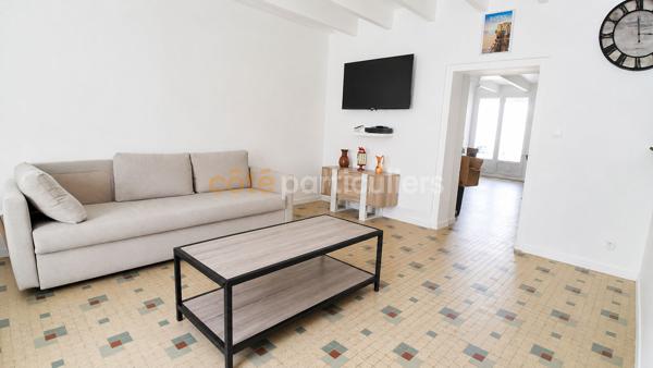 Vente
                Maison153 m² - 8 Pièces -
                    RIVES DE L YON (85310)