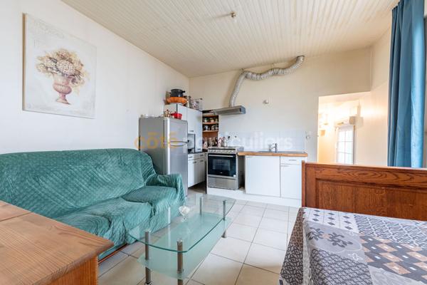 Vente
                Maison153 m² - 8 Pièces -
                    RIVES DE L YON (85310)